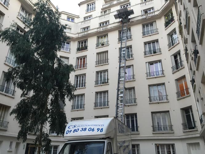 Location de monte-meuble Versailles